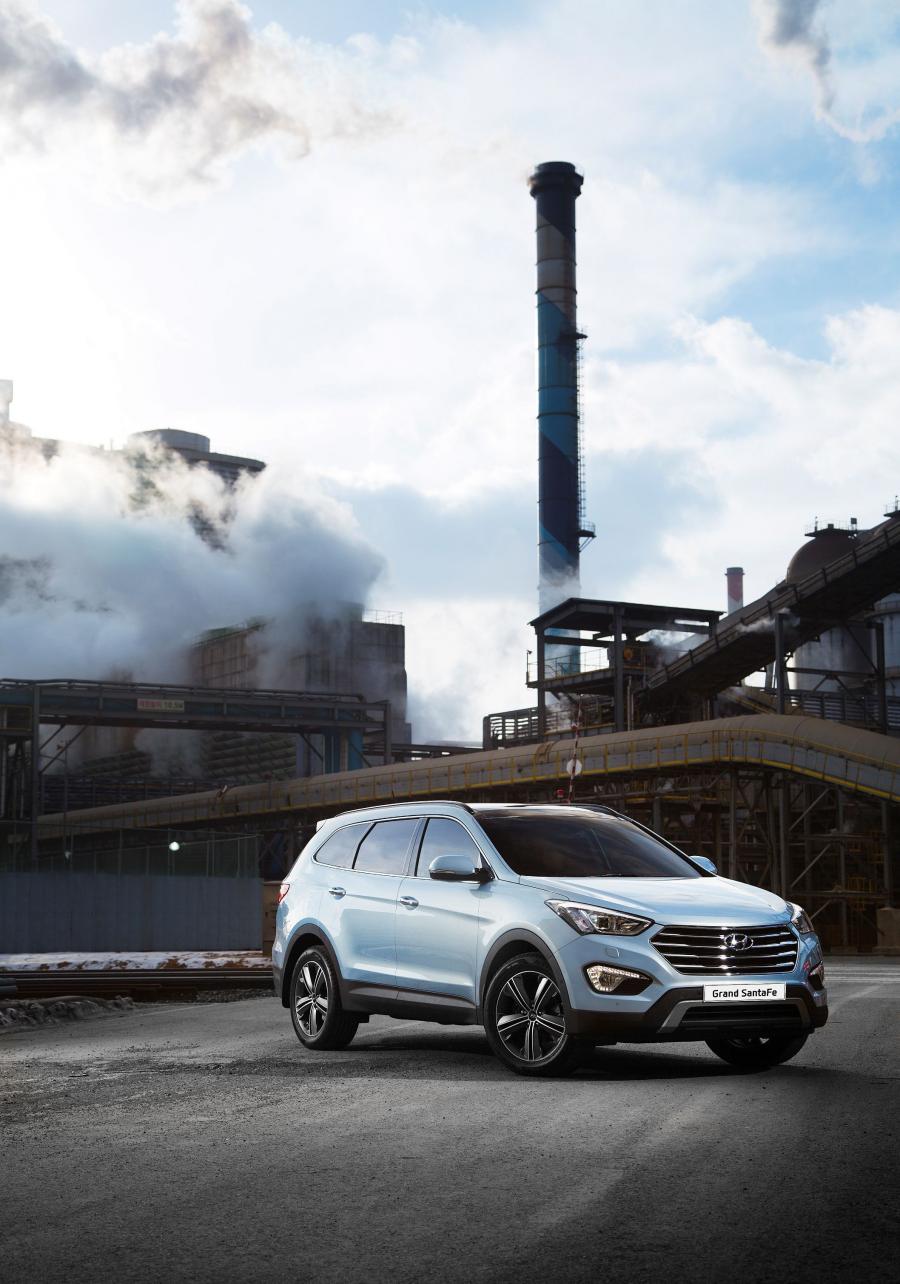  Hyundai Grand Santa Fe 2013 года  (фото 30 из 40)